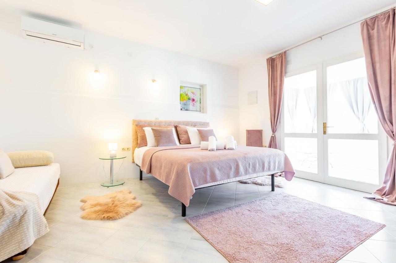 Sjor 2 Bdr Apartment W Grill Zadar Bagian luar foto
