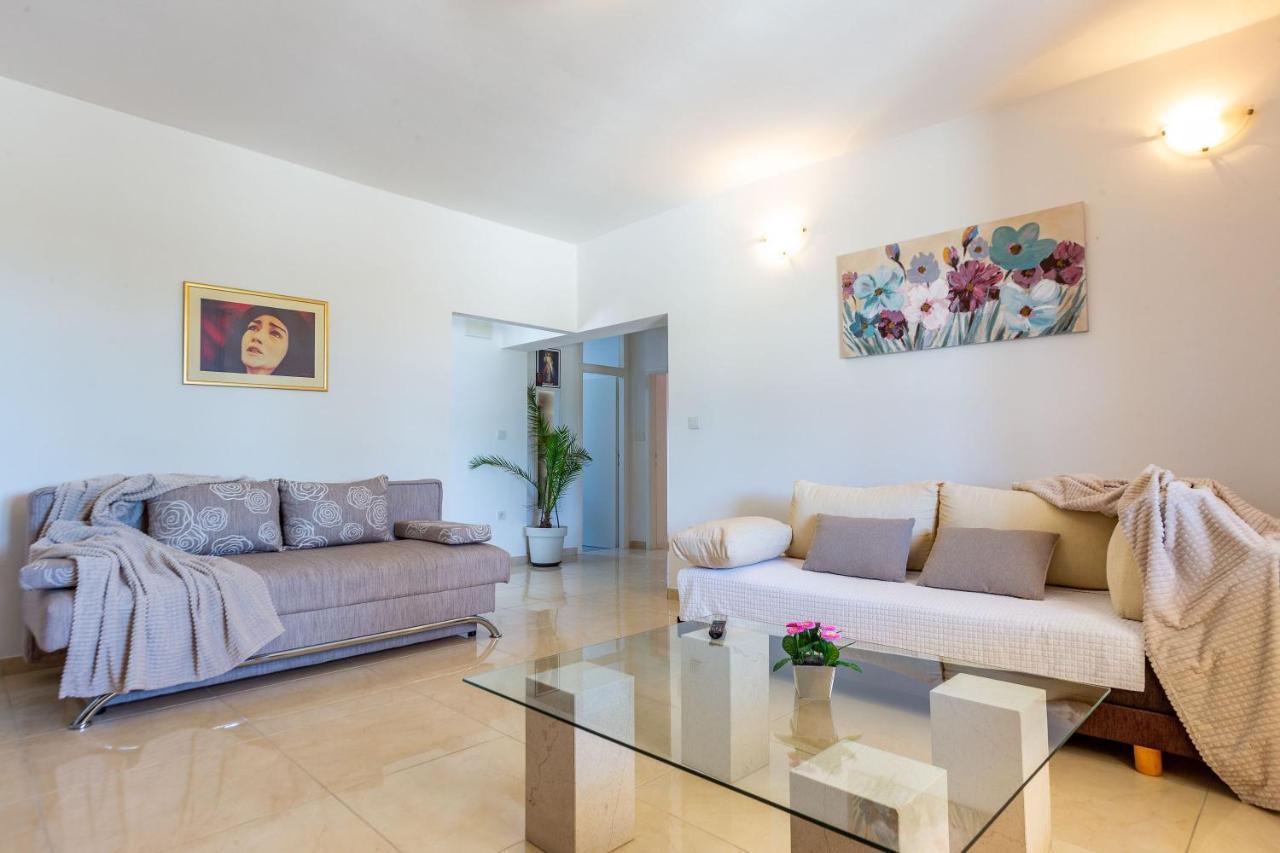 Sjor 2 Bdr Apartment W Grill Zadar Bagian luar foto